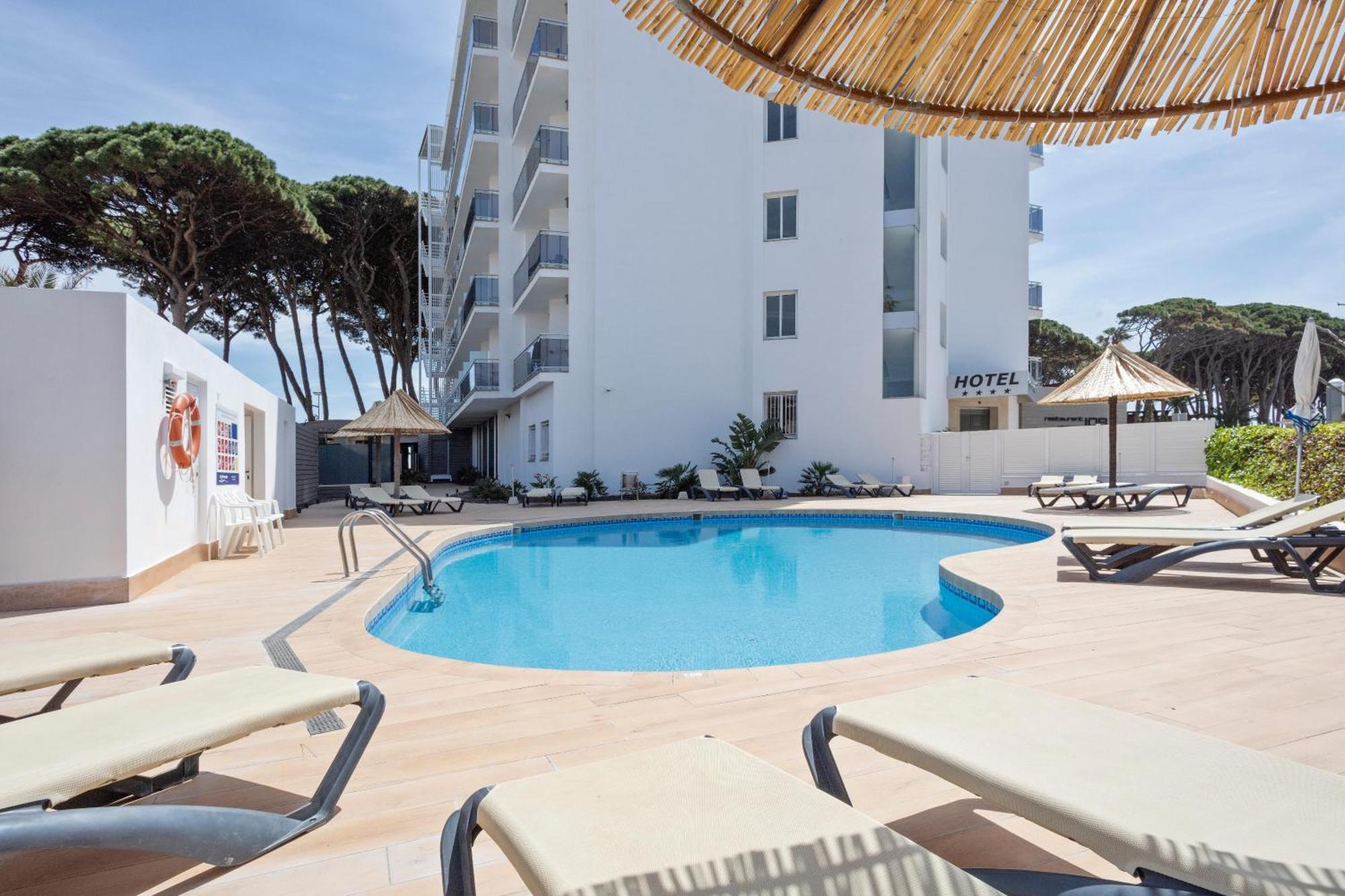 Terramarina Hotel La Pineda